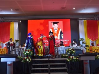 Rektor Ubhara Dianugerahi Gelar Doktor Kriminologi (Honoris Causa) dari University of Mindanao, Filipina